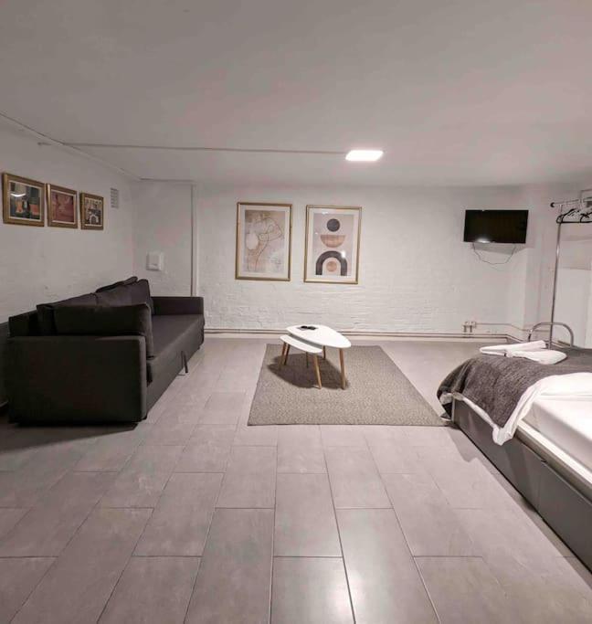 Central, Cozy & Beautiful Designed 2-Rooms Apt. Near River Berlín Exterior foto